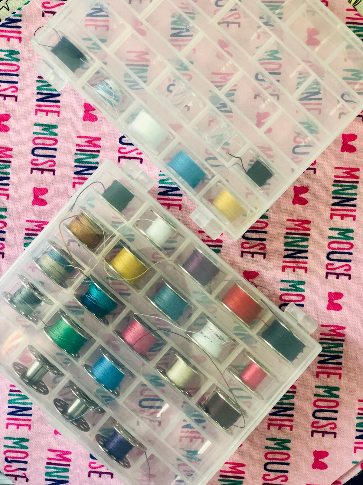 Bobbin Box,Machine Bobbin Organizer Plastic Case,Transparent 25 Slots Empty Bobbins Spools Box，Sewing Craft Plastic Case Storage Box for Sewing Machine customer photo 2