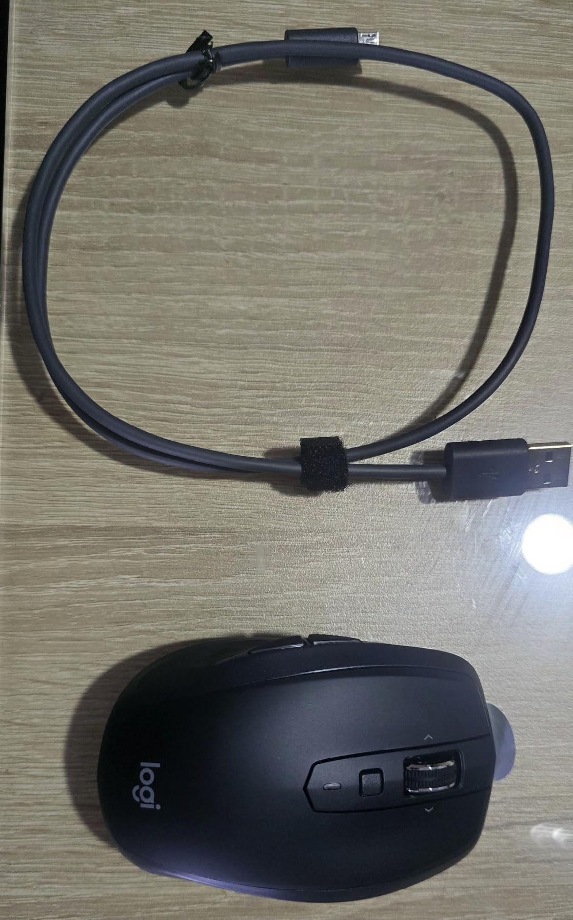 MX Anywhere 2S Wireless Laser Mouse - Black customer photo 1