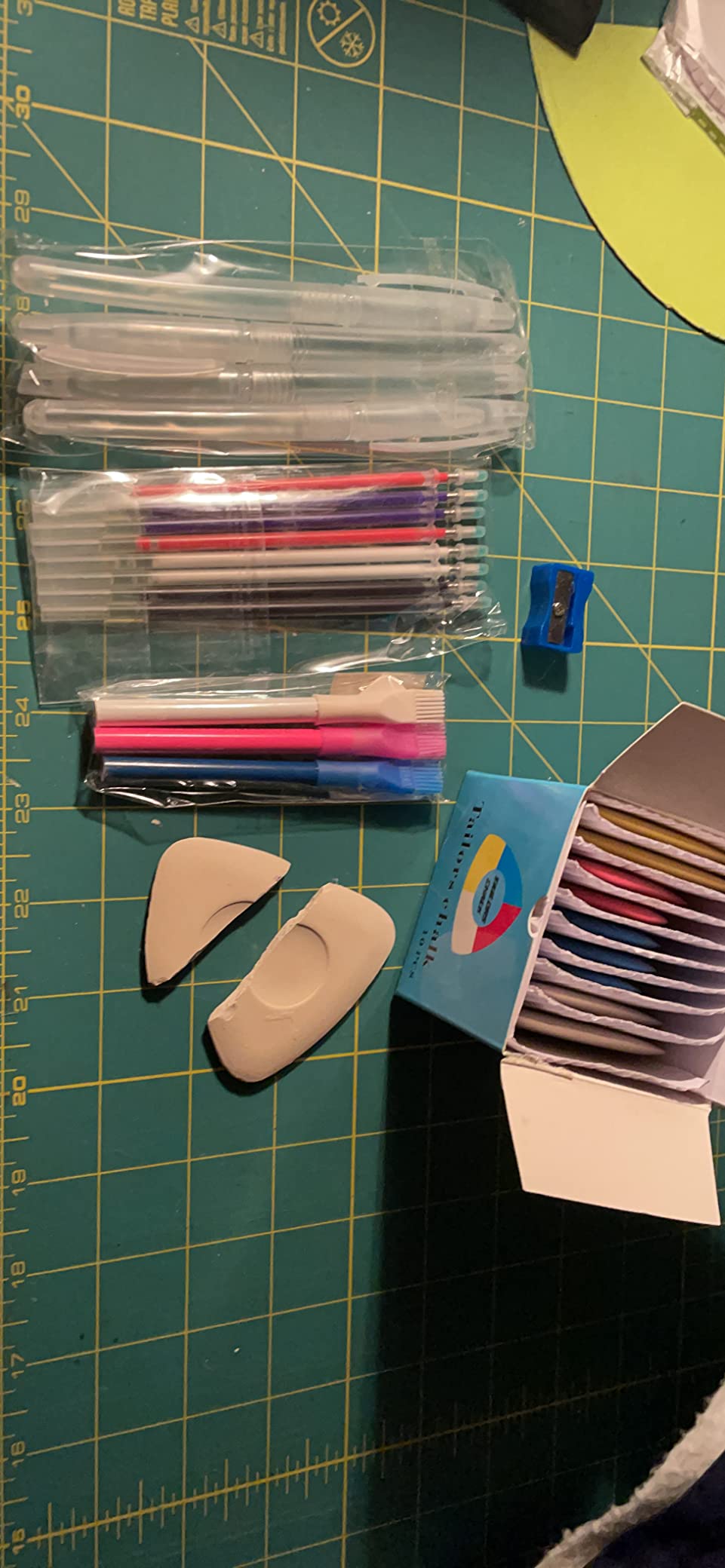 Tailors Chalk,Sewing Fabric Chalk and Fabric Markers for Quilting,10PCS Tailor’s Chalk,4PCS Heat Erasable Fabric Marking Pens with 4 Refills,3 PCS Sewing Fabric Pencils customer photo 2