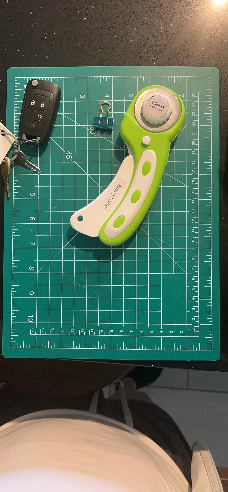 Rotary Cutter Set, Audab Self Healing Sewing Mats Rotary Cutter and Mat 45mm Rotary Fabric Cutter Set with 2 Blades Rotary Cutting Mat for Crafts Fabric Quilting Hobby (9