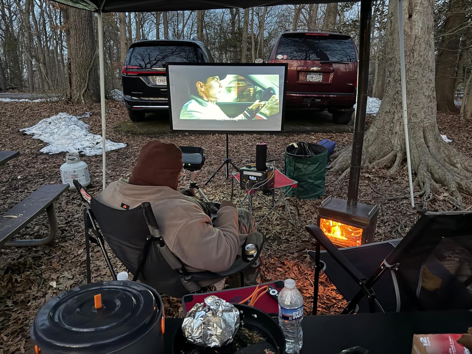 Portable Projector Screen with Stand, Outdoor Movie Screen, 80 Inch 16:9, Light-Weight, Mobile and Compact, Easy Setup and Carrying, Projection Screen with 1.2 Gain Glass Fiber, Idea for Home Cinema. customer photo 1