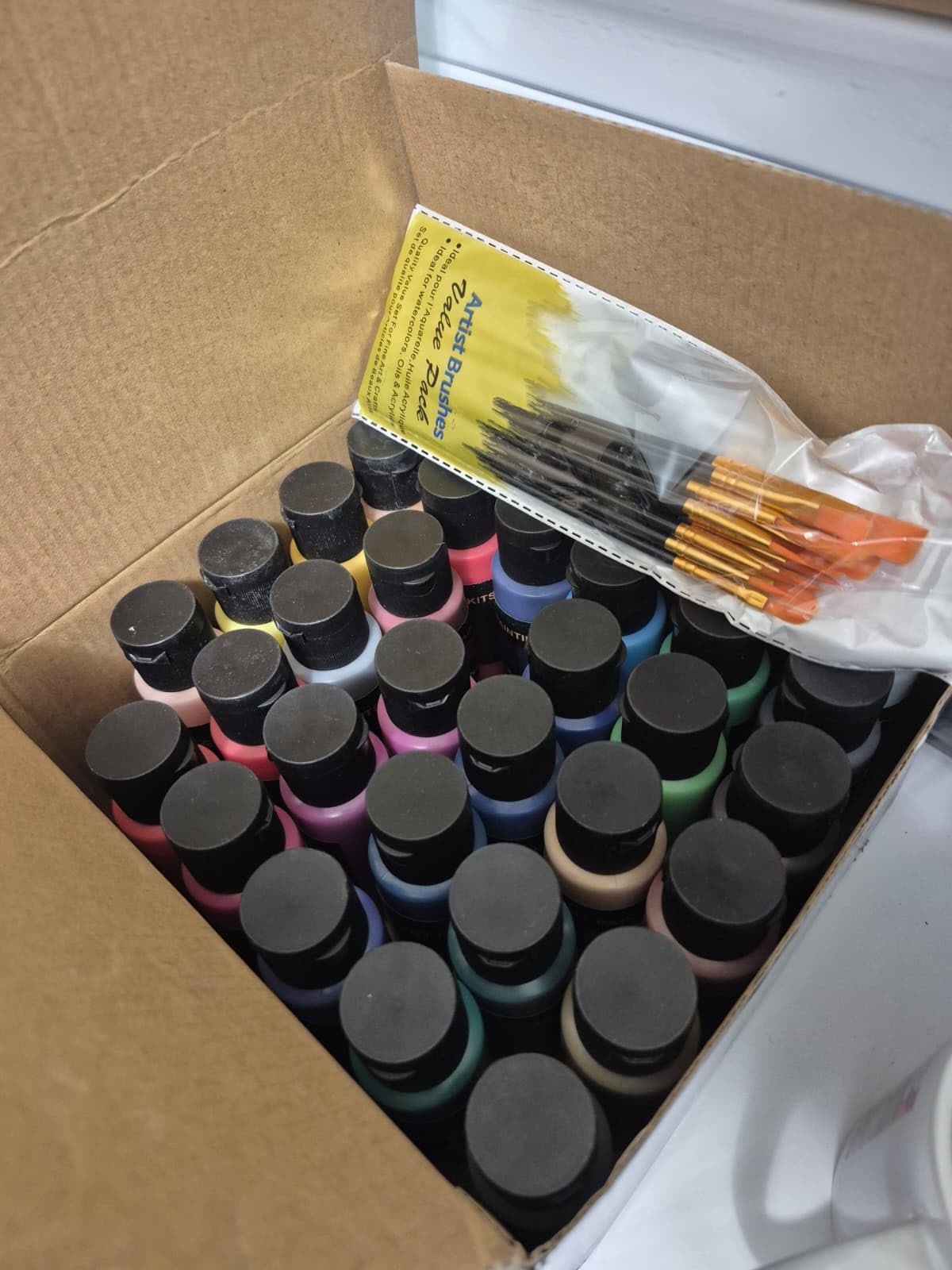 Acrylic Paint Set with 12 Art Brushes, 36 Colors (2 oz/Bottle) Acrylic Paint for Painting Canvas, Wood, Ceramic and Fabric, Paint Set for Beginners, Students and Professional Artist, Rich Pigments customer photo 2