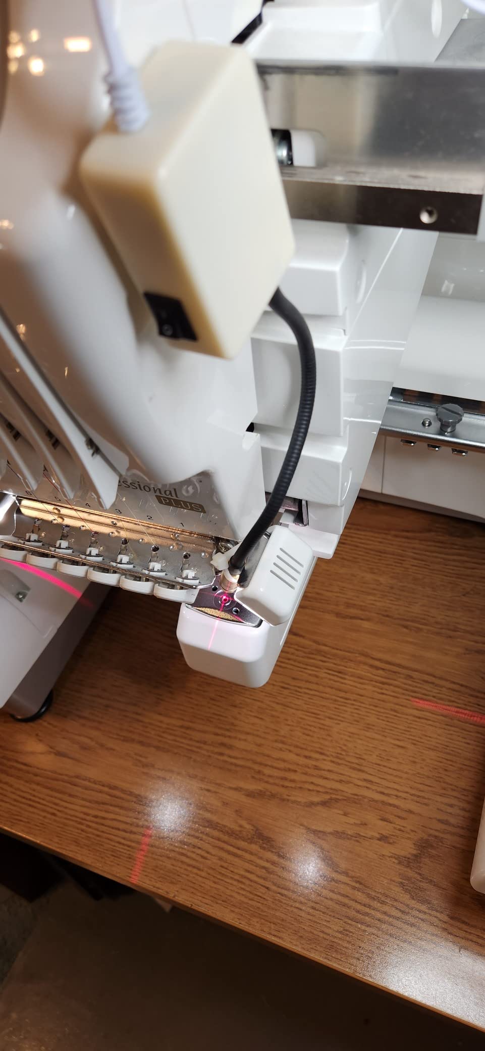 HONEYSEW 3-in-1 Sewing Machine Quilting Light with Adjustable Line, Crosshairs and Dot Illumination Heads; Innovative Sewing and Quilting Notion for Precise Stitching; Mounts with Hook and Loop Tape customer photo 1