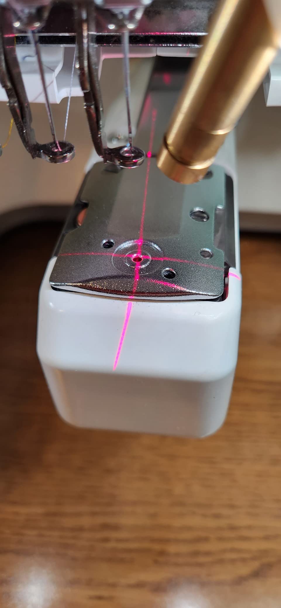 HONEYSEW 3-in-1 Sewing Machine Quilting Light with Adjustable Line, Crosshairs and Dot Illumination Heads; Innovative Sewing and Quilting Notion for Precise Stitching; Mounts with Hook and Loop Tape customer photo 2