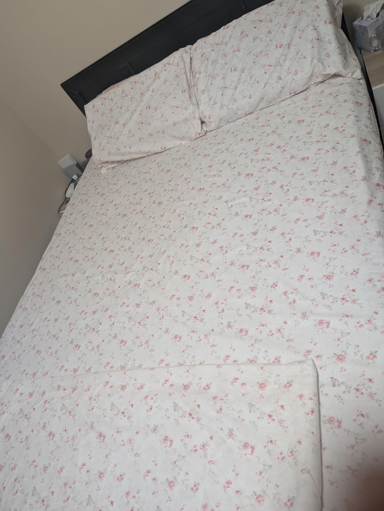 Modern Threads 4-Piece Ultra Soft Microfiber Bed Sheets Set, Wrinkle Free Sheets with Deep Pockets Fitted Sheet, Flat Sheet & Pillowcases, Lightweight Breathable Bedding, Floral Rose, Queen customer photo 2
