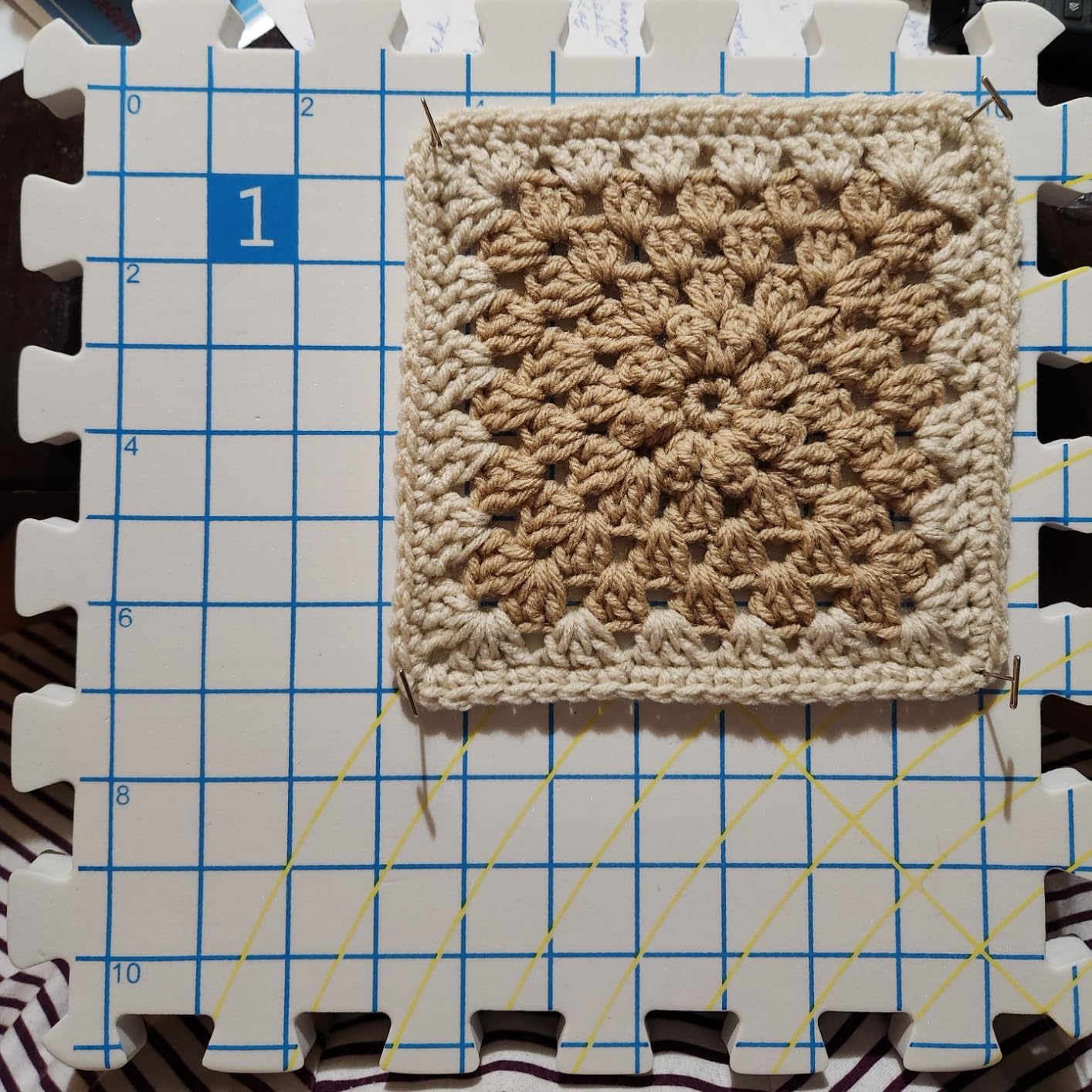 LAMXD Blocking Mats for Knitting - Extra Thick Blocking Boards with Grids with 22PCS Knitting blockers and 100 T-pins for Needlework or Crochet - Pack of 9 customer photo 2