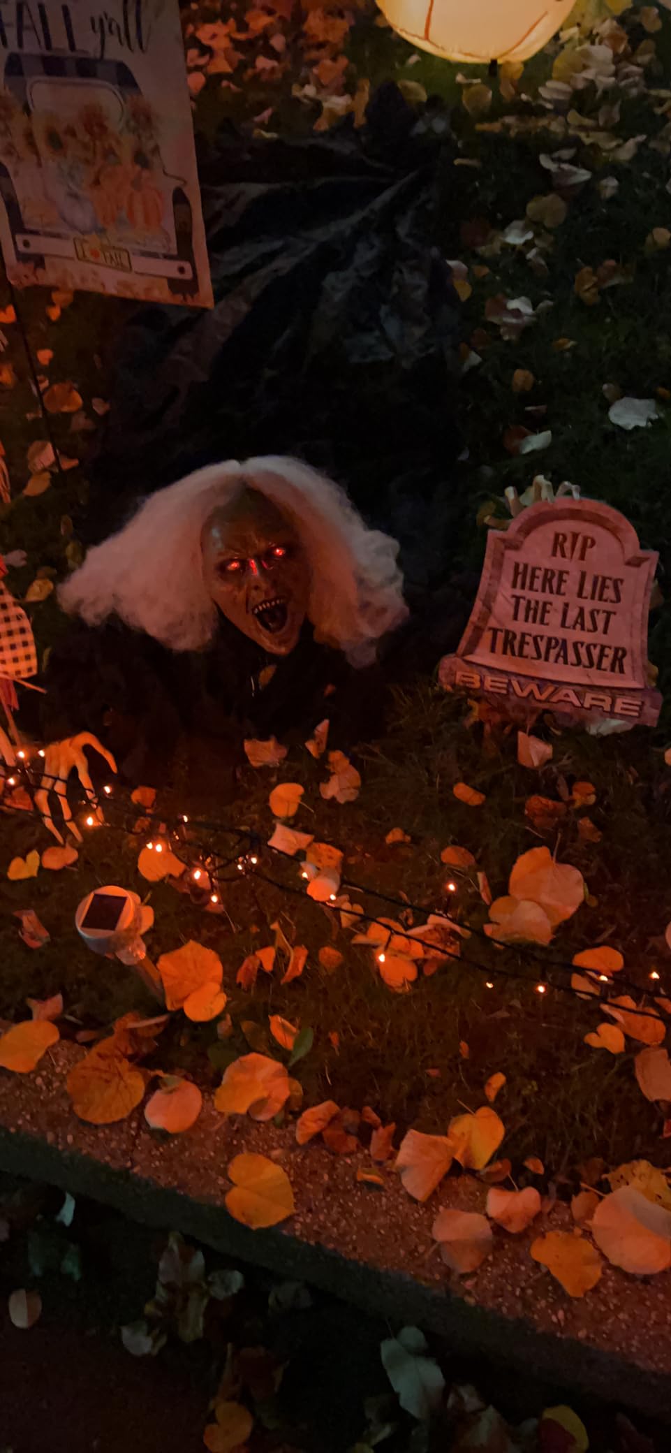 JOYIN Halloween Zombie Groundbreaker Outdoor Decoration, Zombie Groundbreaker with Light-up Eye and Creepy Sound (IR Sensor Activated) for Halloween Outside, Lawn, Graveyard Decor, Haunted House Props customer photo 1