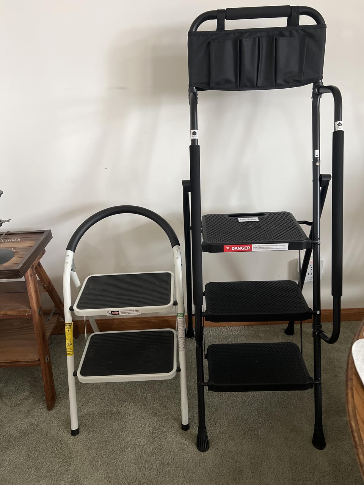 HBTower Step Ladder with Handrails, 4 Step Ladder with Attachable Tool Bag | Anti-Slip Wide Pedal for Home Kitchen Pantry Office, Black customer photo 1