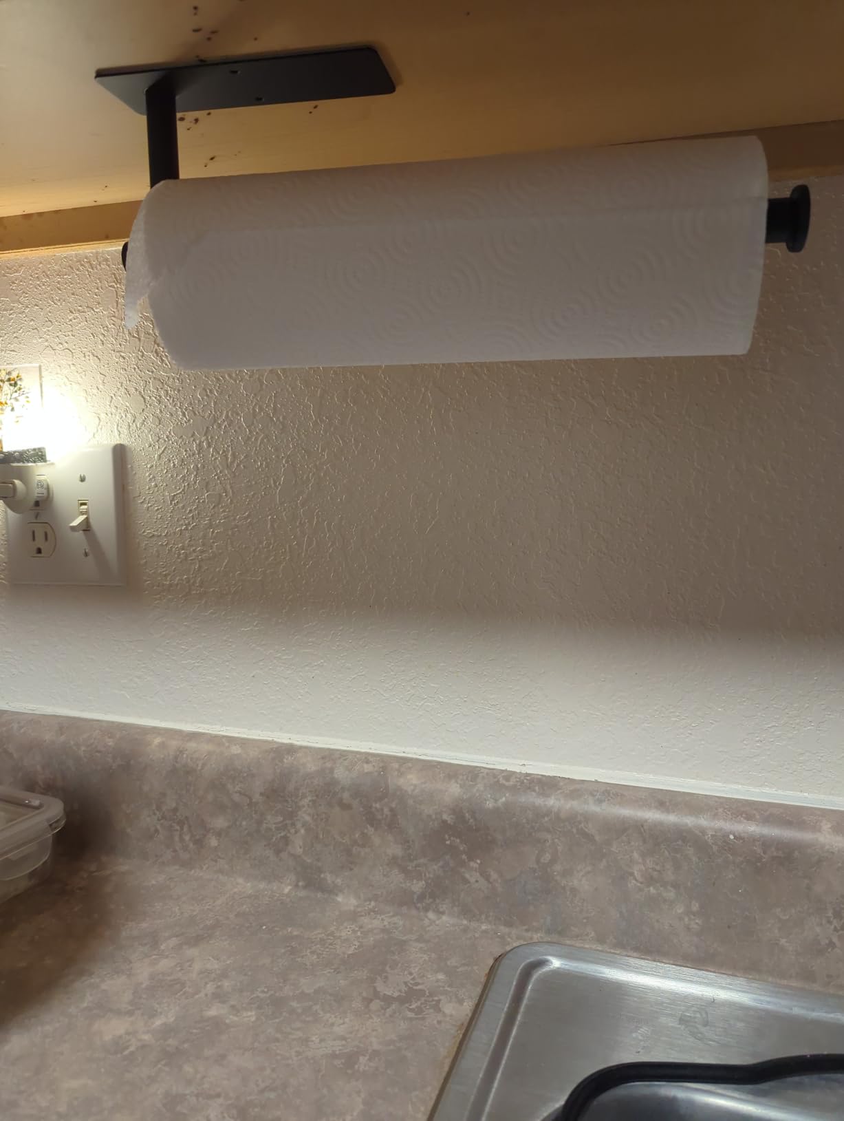 theaoo Under Cabinet Paper Towel Holder for Kitchen, Adhesive, Gold customer photo 1