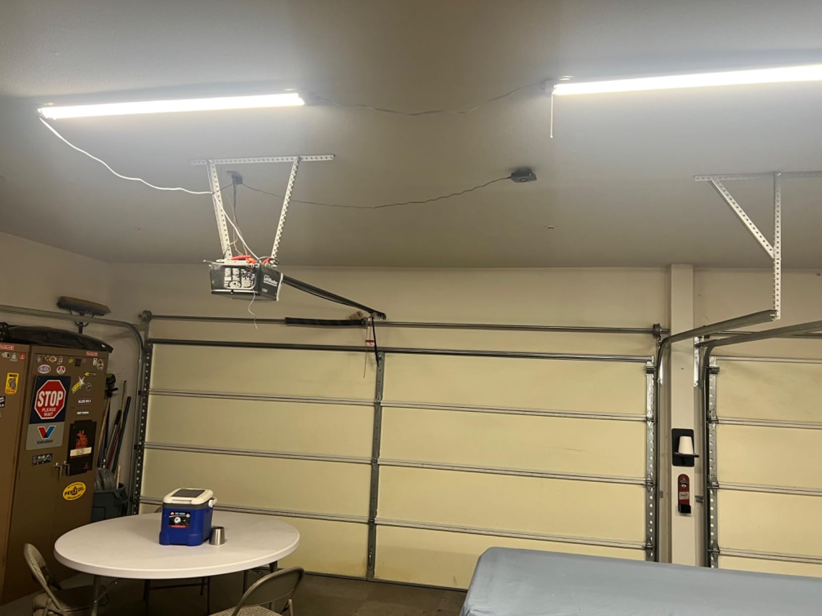 4FT Linkable LED Shop Light for Garages, 42W 4800LM 5000K Daylight Led Shop Lights, Ceiling Light with Pull Chain (ON/Off), Linear Worklight Fixture with Plug, 2 Pack customer photo 2