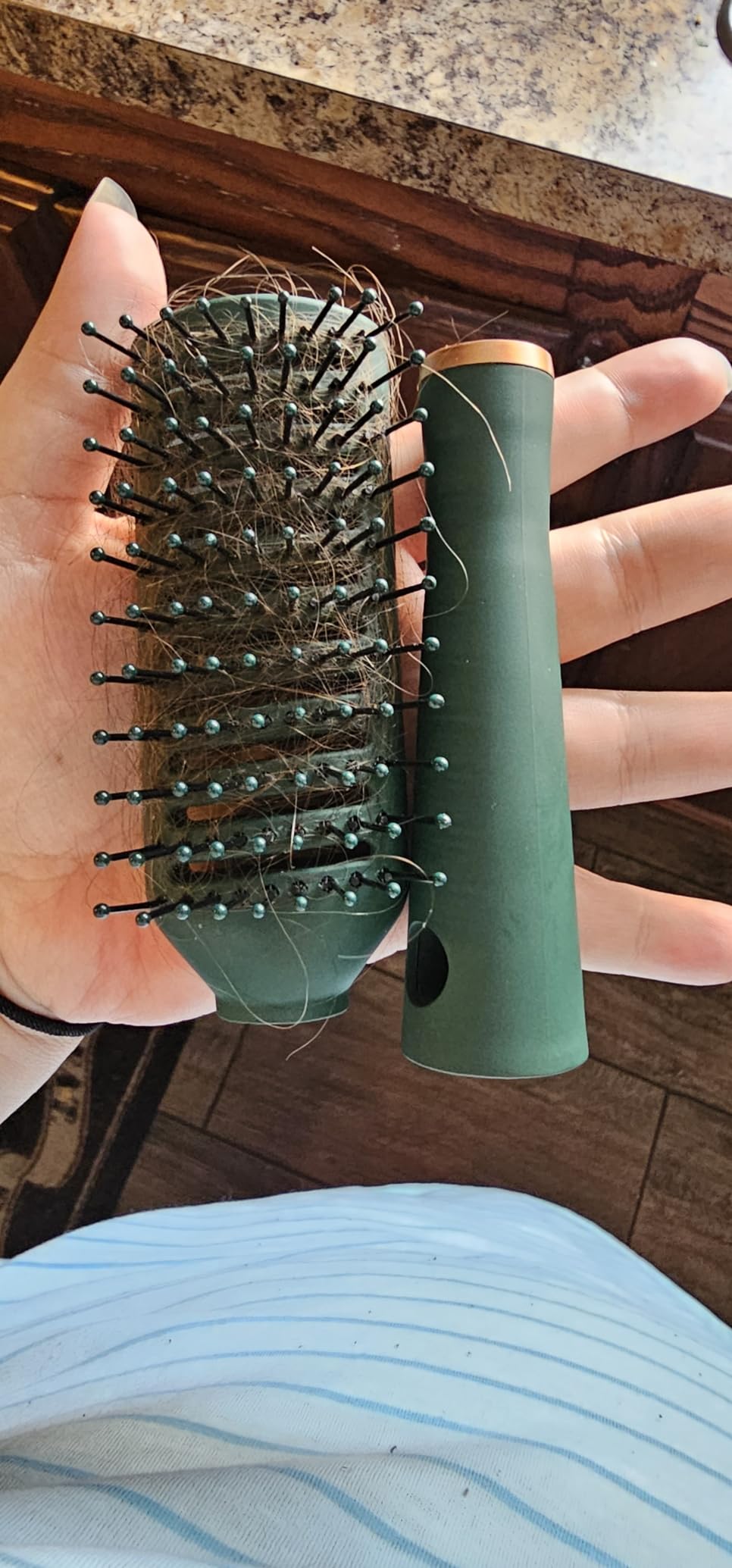 4 Pcs Hair Brush Set, Includes Anti-Static Massage Oval Comb, Detangling Brush, Round Hair Brush, Vented Hair Brush, for Women, Men, and Kids customer photo 2