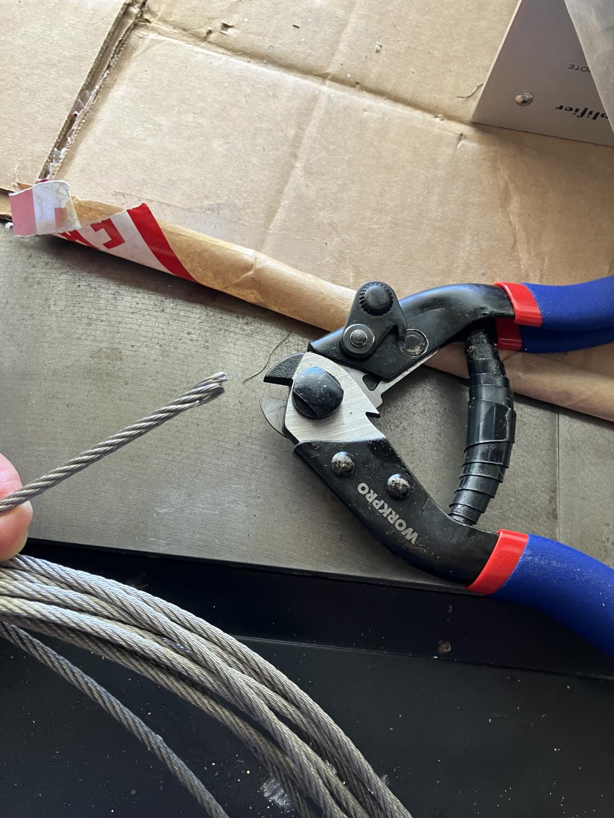 WORKPRO Cable Cutter, 7-1/2 Inch Heavy Duty Wire Rope Cutter customer photo 2