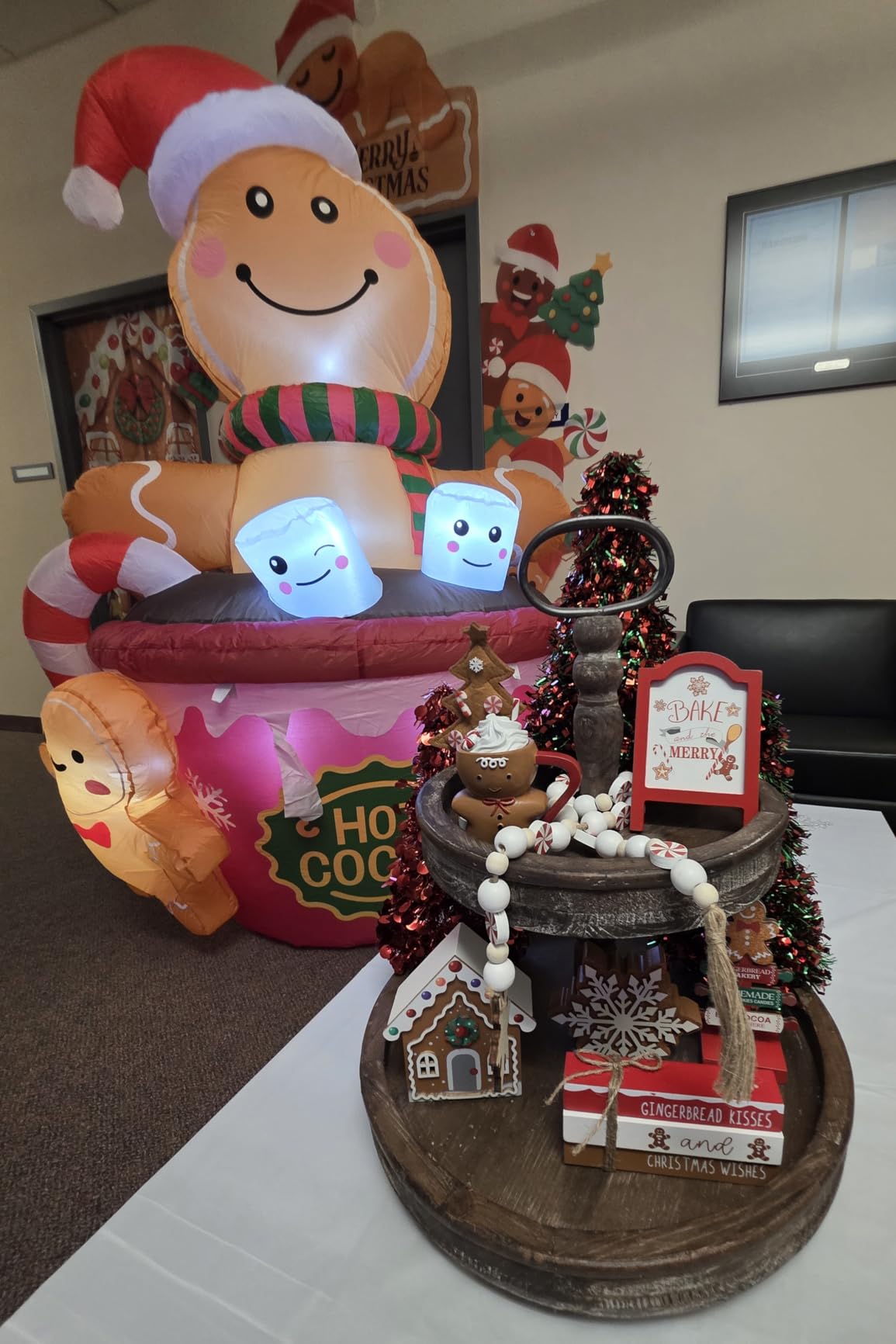 ZPISF 6 FT Christmas Inflatables Outdoor Decorations, Cute Christmas Blow Up Yard Decorations Gingerbread Man in Hot Cocoa Mug Scene for Garden Lawn Xmas Decor customer photo 1