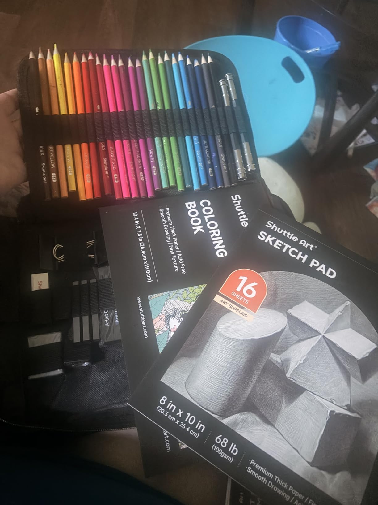 Shuttle Art 124 PCS Drawing Kit, Professional Drawing Supplies with Sketch, Charcoal, Colored, Graphite, Pastel Pencils & Sticks, Complete Drawing Tools and Paper Pads in Zipper Case for Artists&Kids customer photo 2