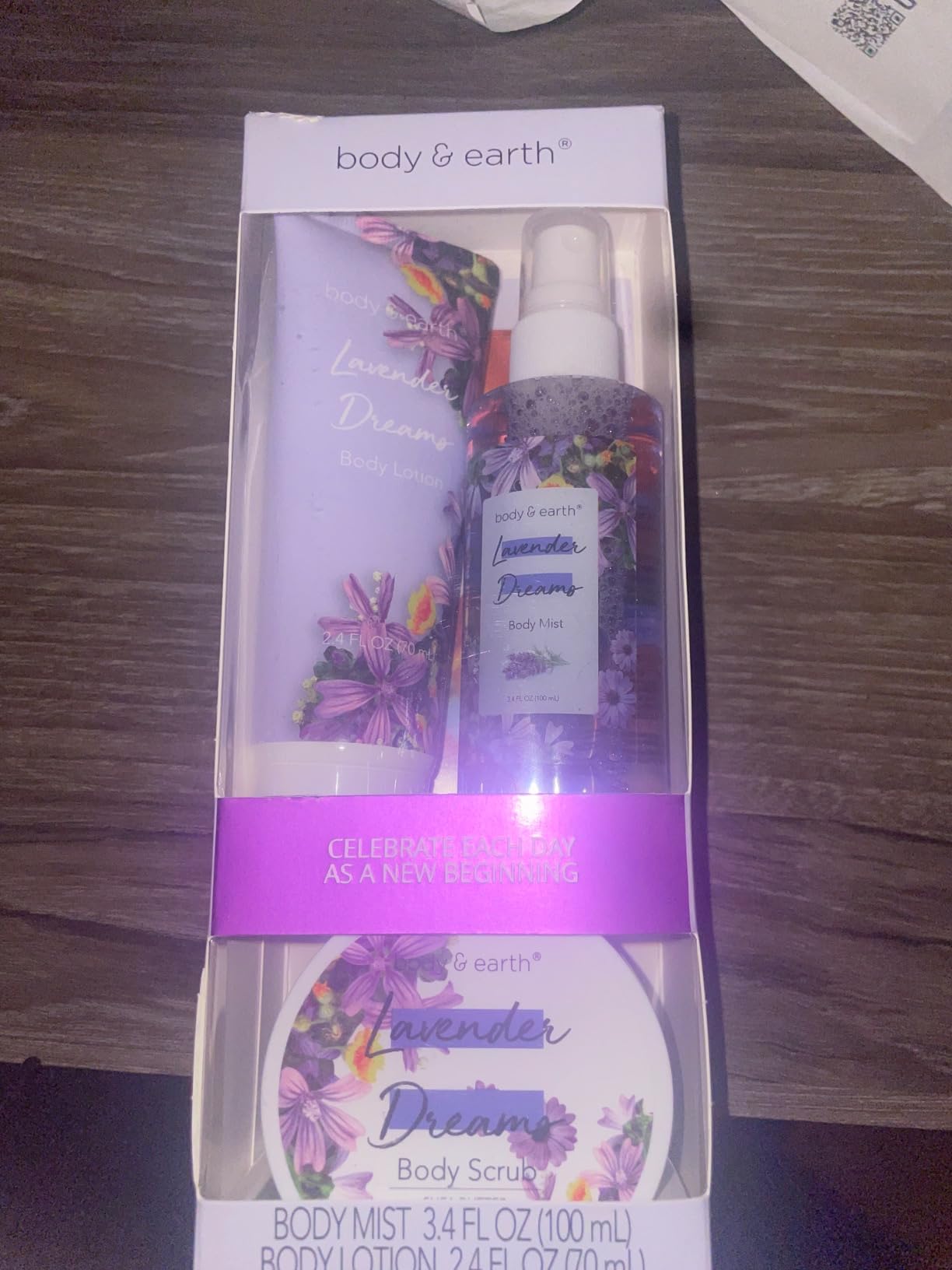 BODY & EARTH Body Mist Gift Set - Spa Gifts for Women, Perfume, Body Lotion, and Body Scrub in a Lavender Dreams Box- Perfect Birthday Gifts for Moms, and Special Occasions,Unique Gift Ideas for Her customer photo 2