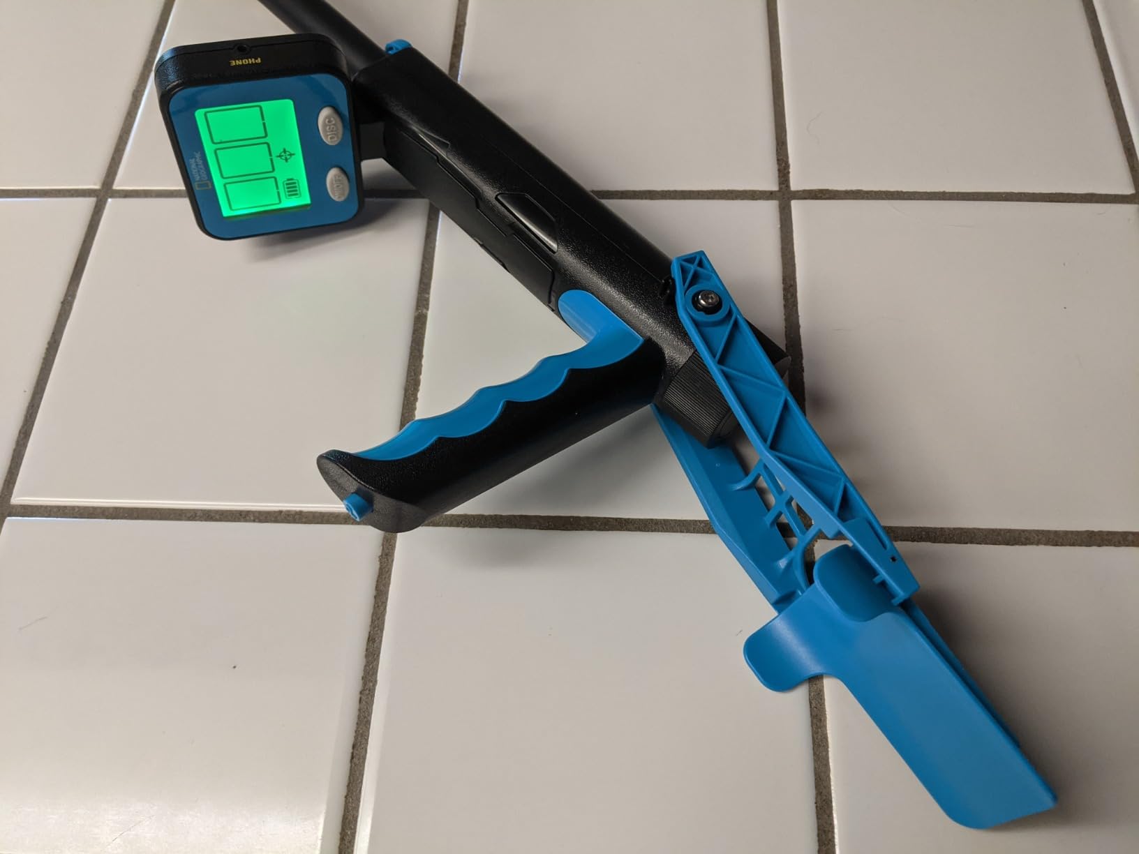 NATIONAL GEOGRAPHIC Metal Detector for Kids - 7.4