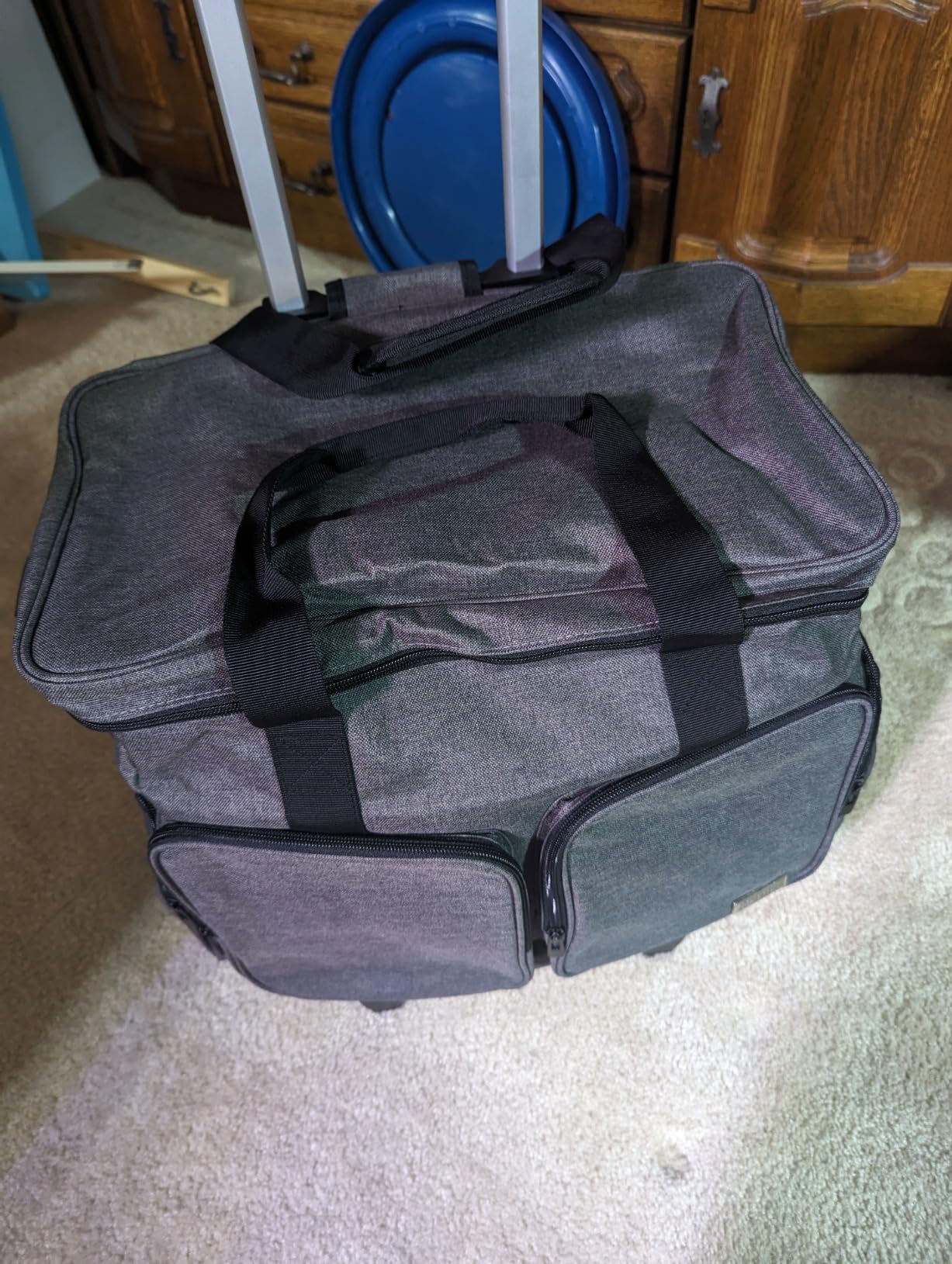 CURMIO Rolling Scrapbook Bag, Craft Bag with Wheels for Paper, Ablum, Black customer photo 1