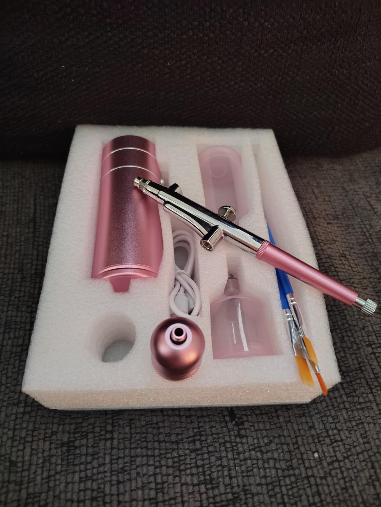 Airbrush Kit Air Brush Kit With Air Compressor Nail Charms Wireless Air Brush for Barber, Nail Art,Makeup, Model Painting (Pink) customer photo 1