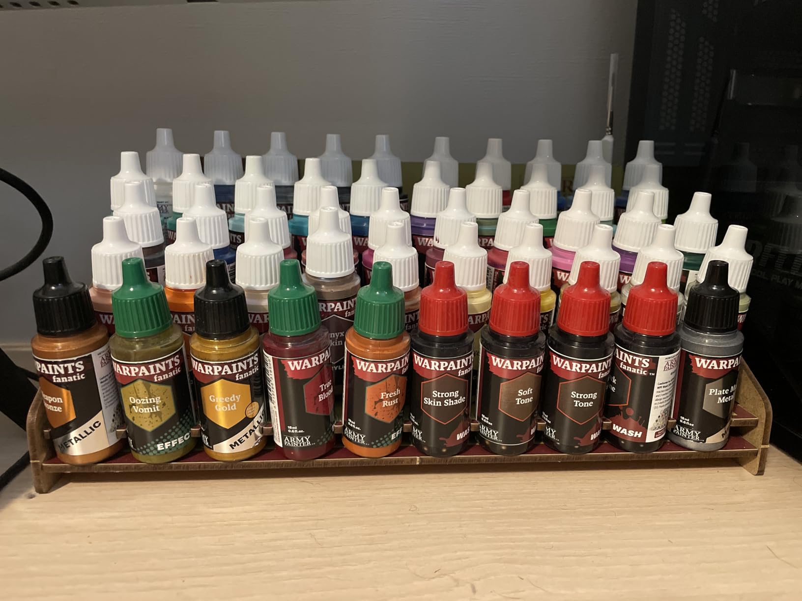 The Army Painter, Warpaints Fanatic Mega Set, 50 x 18 ml | Painting Set incl. Skin Tones, Metallics, Effects, Washes, 1 Free Paint Station & 1 Brush - Model Paint for Warhammer & Dnd customer photo 2