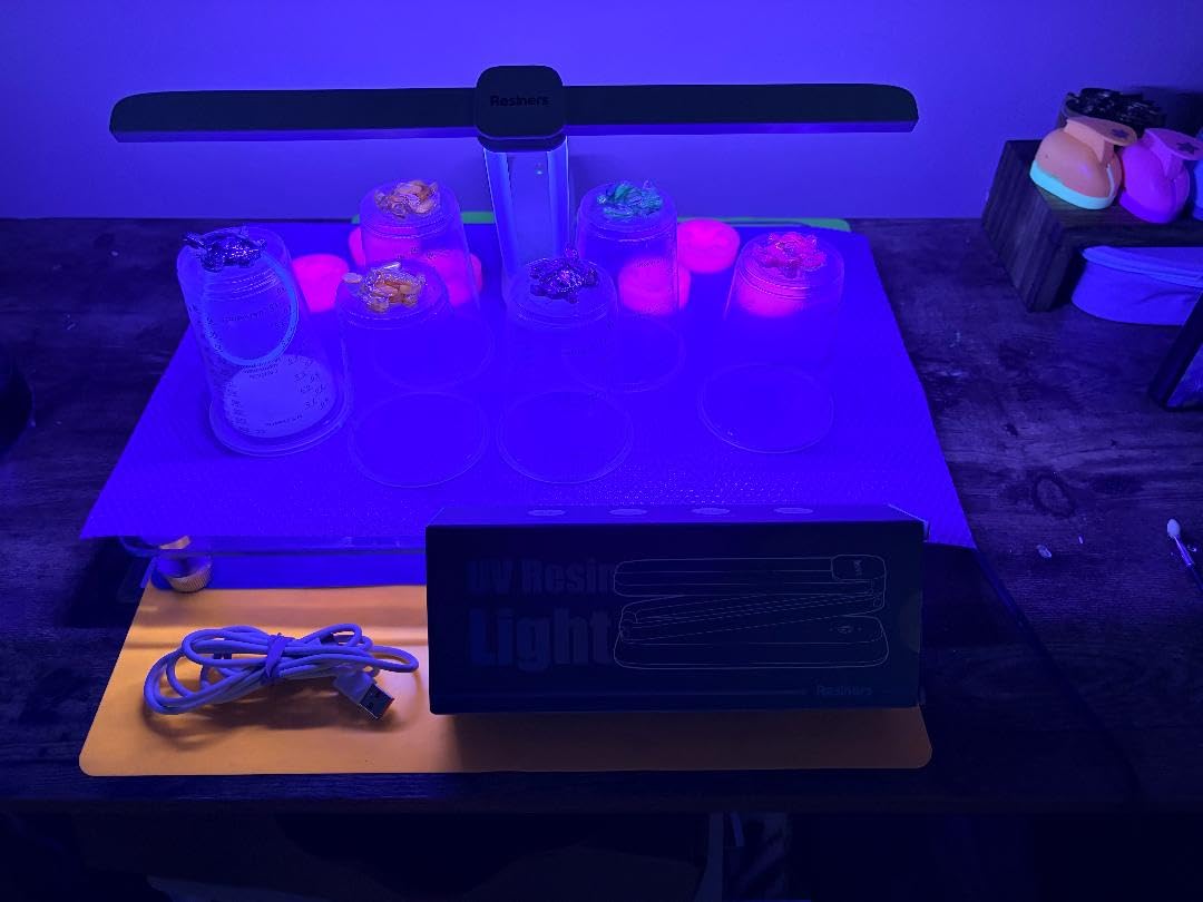 Resiners UV Resin Light, Rechargeable 3-in-1 Foldable UV Lamp, AirWave Pro | Adjustable 3-in-1 Design for Desktop, Handheld or Wall-Mounted Curing of Resin Jewelry, Molds and DIY Crafts, Mint Green customer photo 2