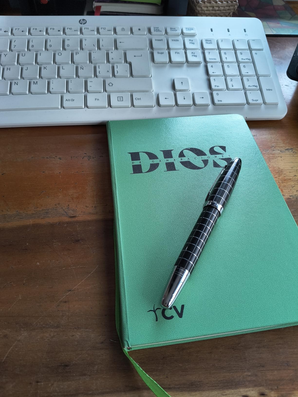 Wordsworth & Black Majesti Fountain Pen Set for Writing, Fine Nib customer photo 2