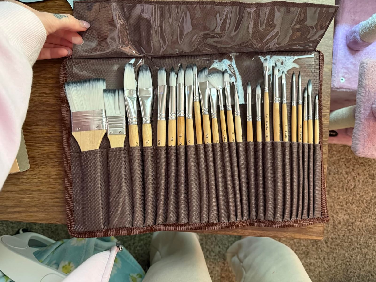 Artecho 32 Pcs Acrylic Paint Brushes Set with Case customer photo 1