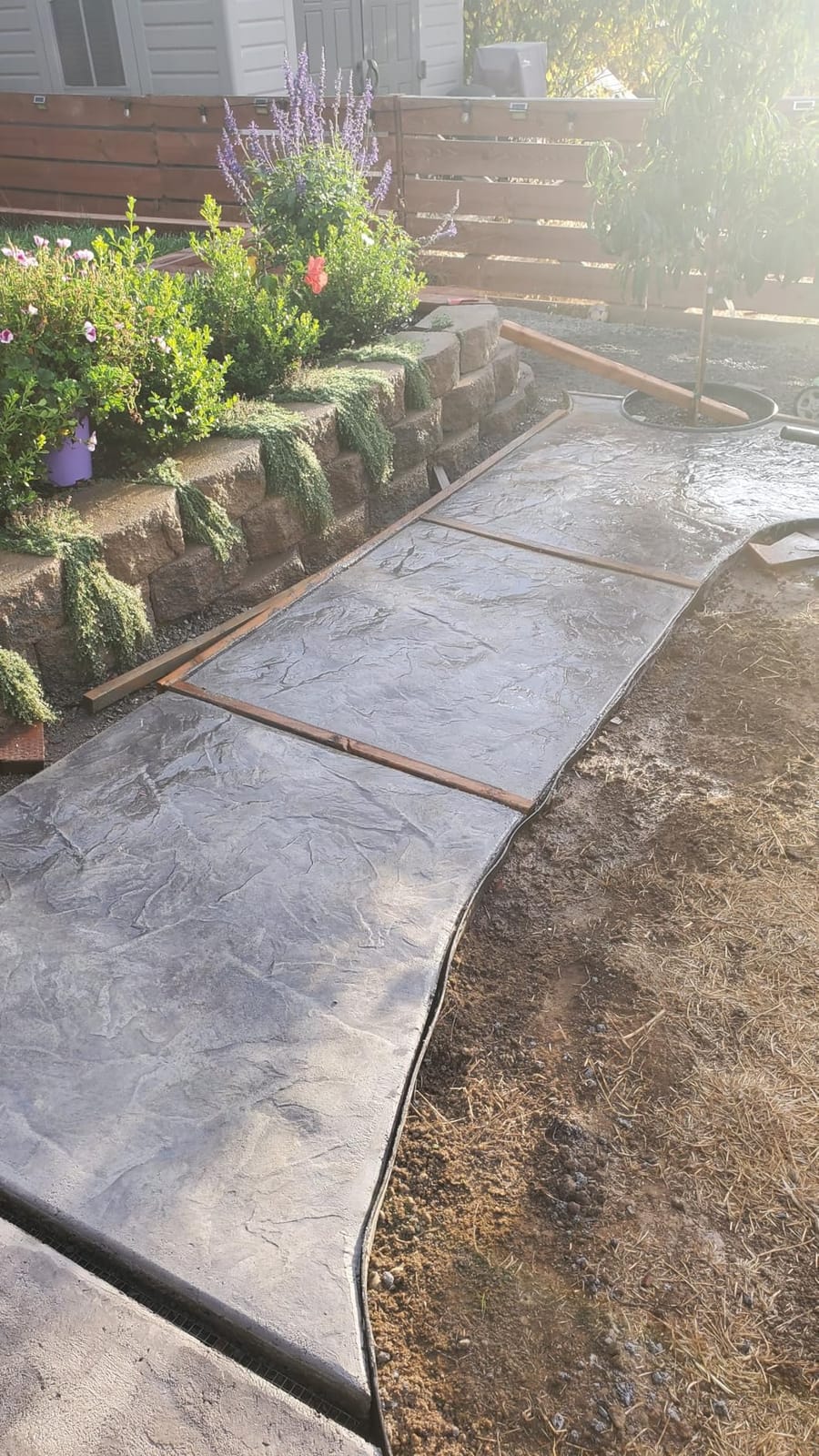 VEVOR Concrete Stamps Mat, 36 x 36 in & 18 x 18 in, 4 pcs Concrete Texturing Skin Polyurethane Stamp Stone Tile Texture Mat, Slate floor Imprint Seamless Stamp Concrete Molds for Outdoor Decorative customer photo 1