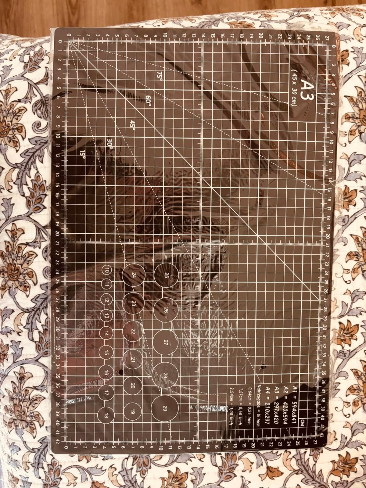 Headley Tools 39.4'' X 78.7'' Thickened Self Healing Cutting Mat, Rotary Cutting Sewing Mat for Crafts, Durable 5-Ply Table Cutting Board for Fabric Quilting Leather Hobby Project, (Green) customer photo 2