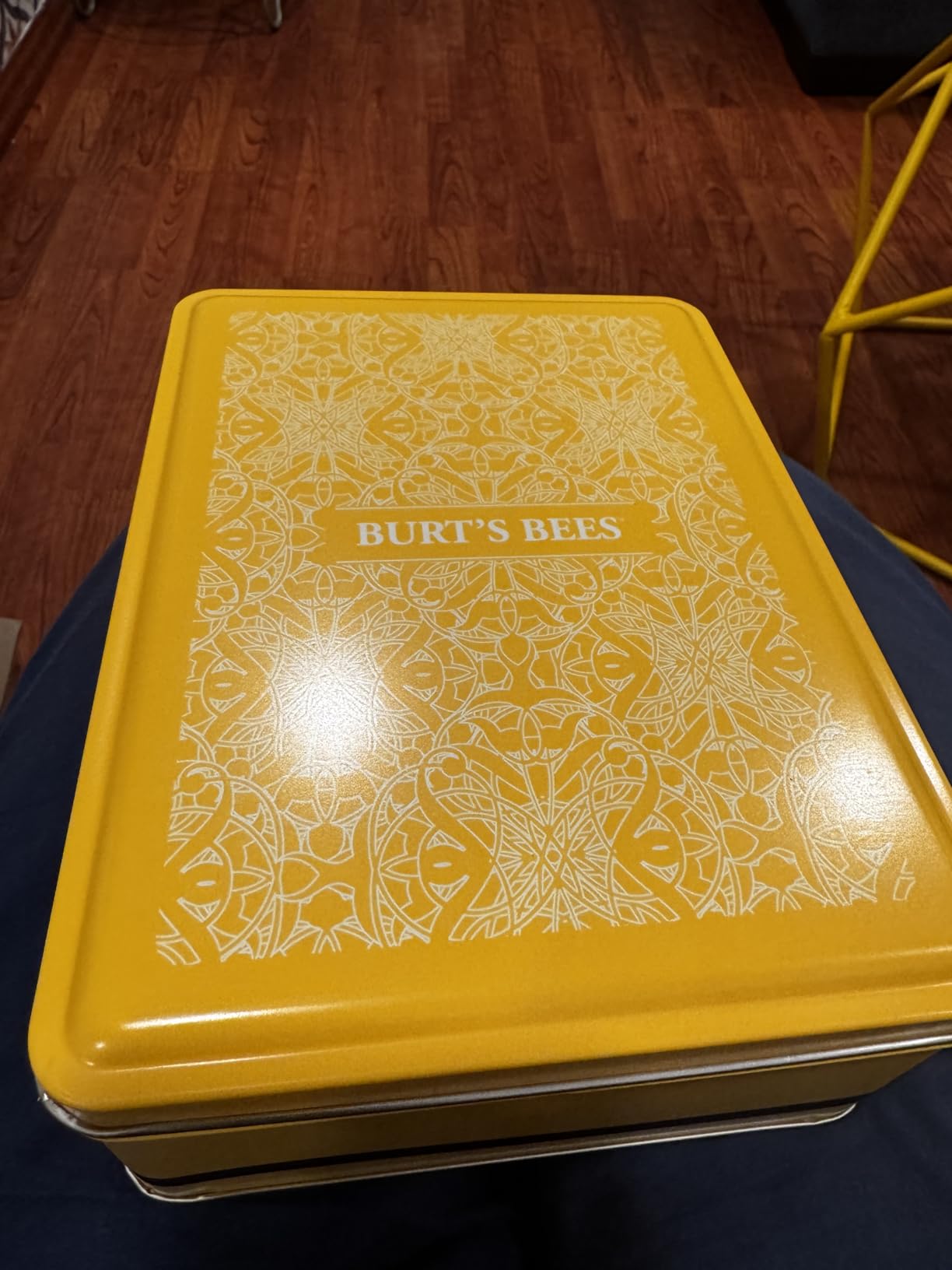 Burt's Bees Tips and Toes Kit Gift Set, 6 Travel Size Products | Pomegranate Moisturizing Lip Balm, 2 Hand Creams, Foot Cream, Cuticle Cream, and Hand Salve, Skin Care Essentials customer photo 2