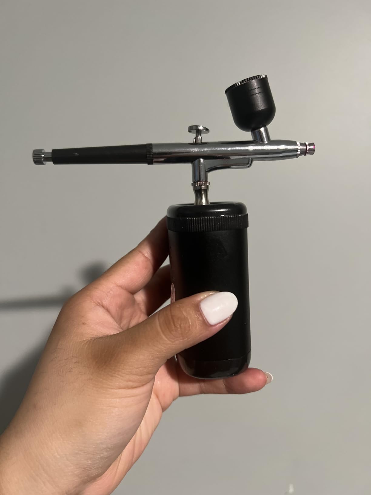 Airbrush kit: Handheld Spray Paint Gun with 0.3/0.5mm Nozzle, Rechargeable Cordless Spray Gun Sets Suitable:air Brush for Nails, Art, Color Spraying, Cake Decoration, Model Tattoos & Makeup (Black) customer photo 2