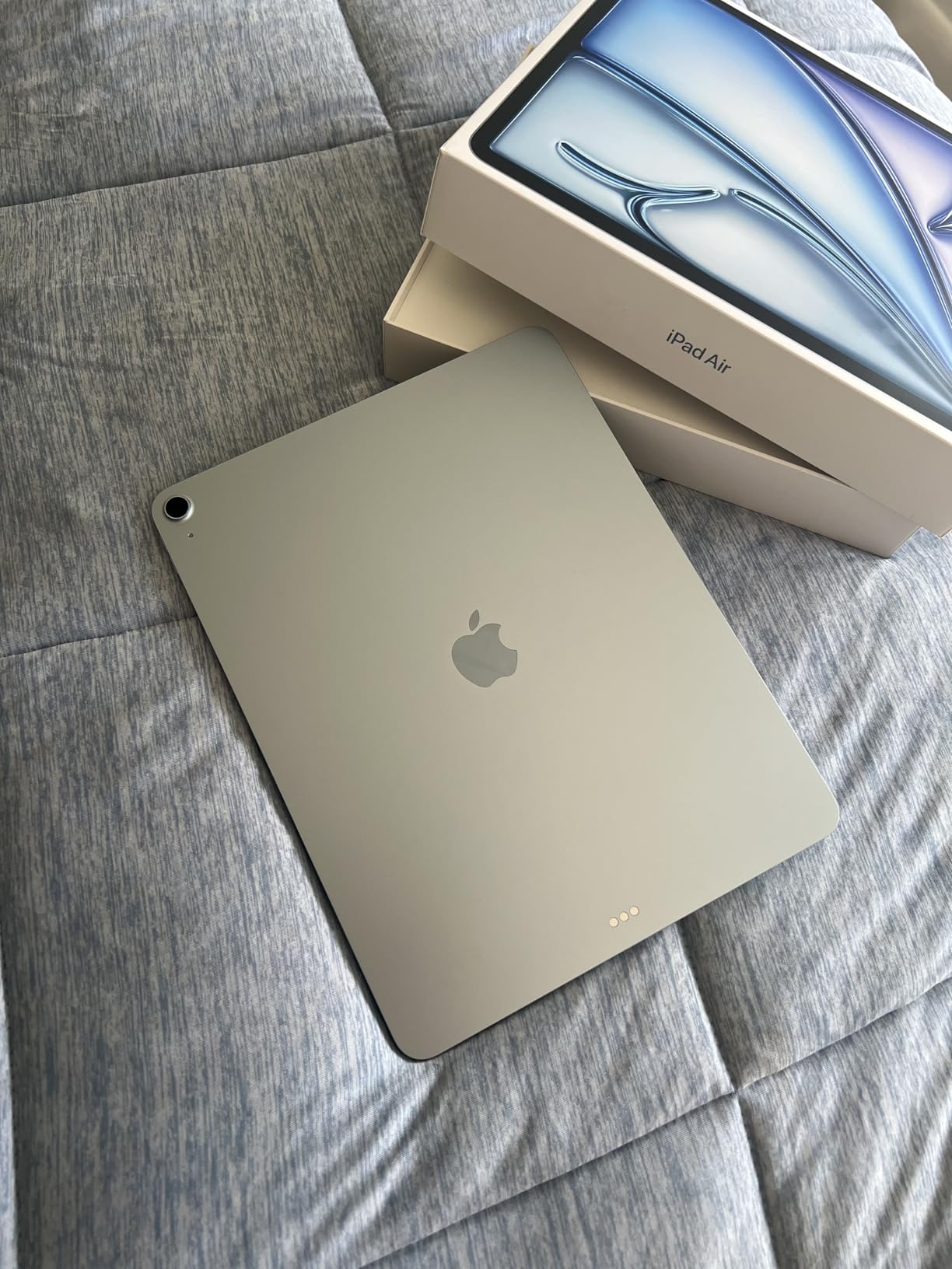 Apple iPad Air 13-inch (M4): Liquid Retina Display, 128GB, 12MP Front/Back Camera, Wi-Fi 7 with Apple N1, Touch ID, All-Day Battery Life - Space Gray customer photo 2